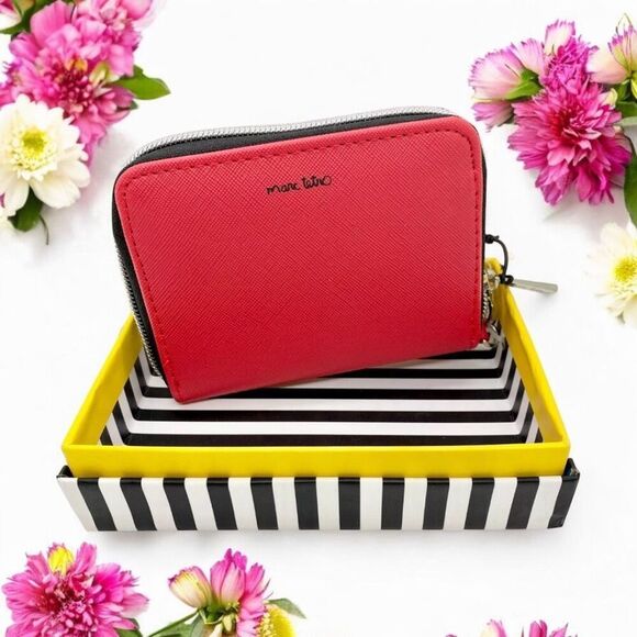 Marc Tetro Westie Wallet Dog Terrier Red Zip Vegan Leather w/ Wristlet *NEW* - Picture 3 of 6